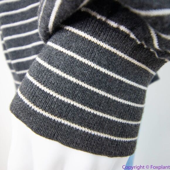 Vince 100% cotton grey stripe crewneck sweater, size Small - Picture 10 of 15